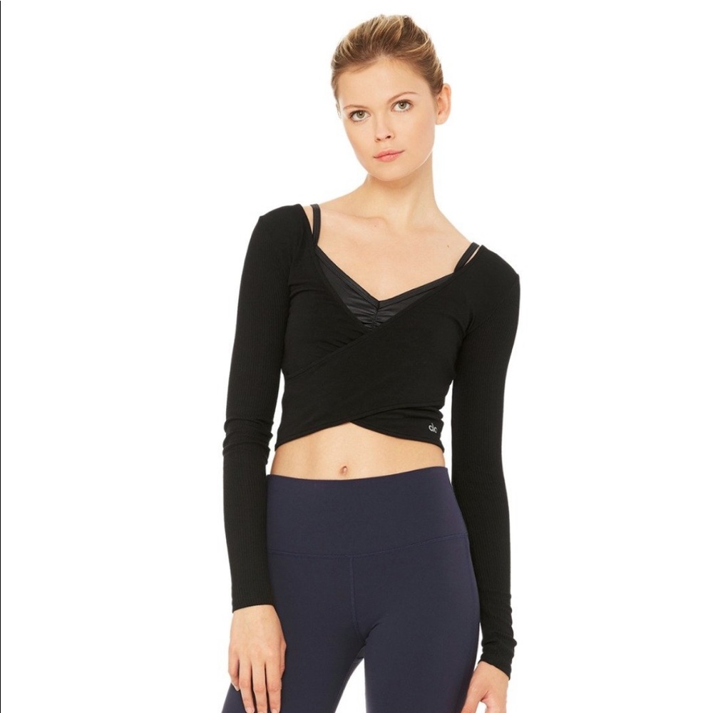 ALI YOGA AMELIA LONG SLEEVE CROP | size small